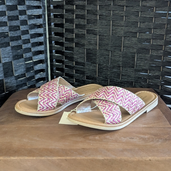 Venderosmarino Women's Sandals slides size 8 perfect Shoes In Box Summer - Picture 5 of 9